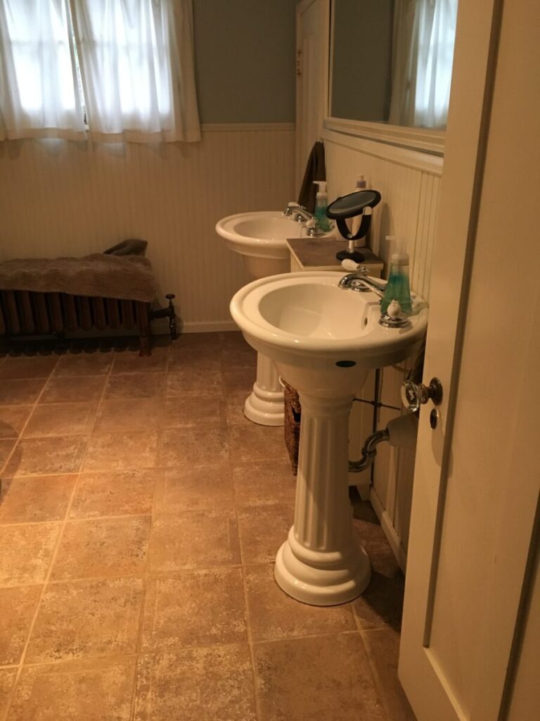 Photo of bathroom